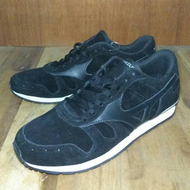 Mizuno 1906 size 42