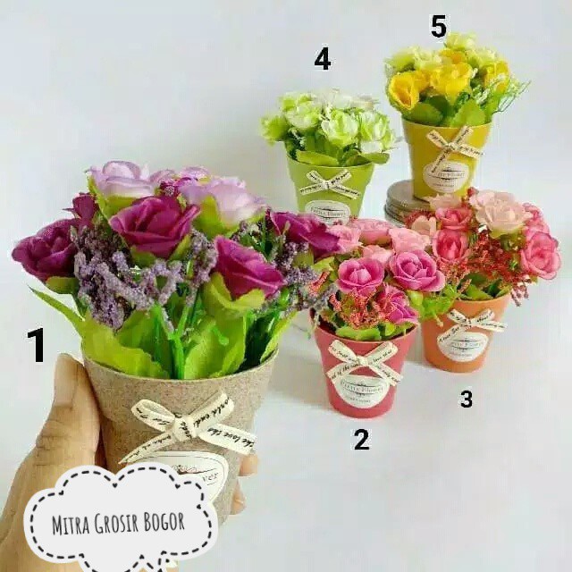 Mini Artificial Flower / Pot Bunga Mini / Pajangan Bunga Mini / Tanaman Hias Rumah Mini Impor