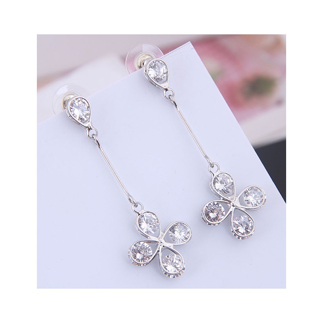 LRC Anting Tusuk Fashion Silver Metal Clover Zircon Earrings Copper A59227
