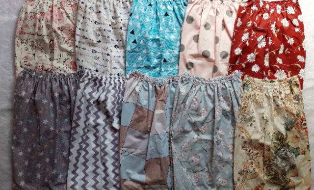 Baru GROSIR 1kg Celana Pendek Katun CVC Premium pakai Saku / Laki dan Perempuan / Paket Usaha Kolor