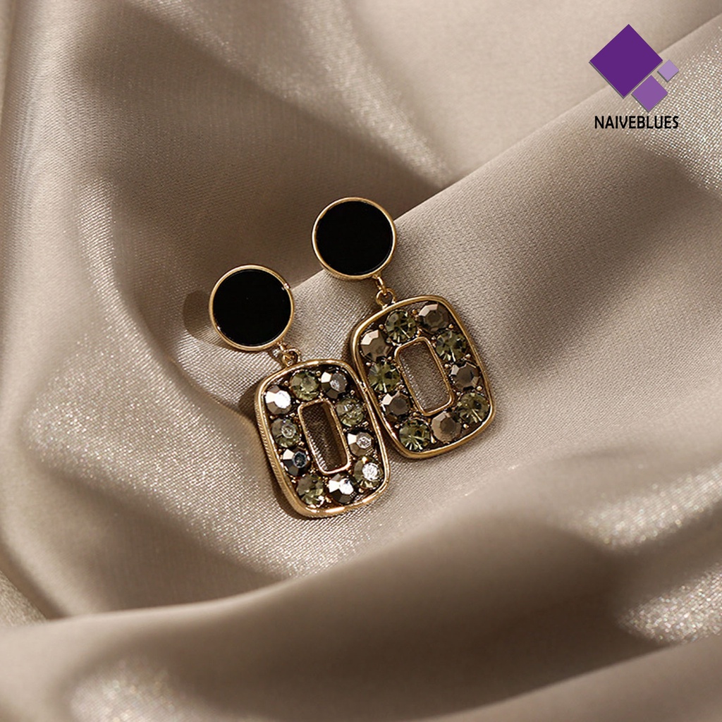 Naiveblue 1 Pasang Anting Tusuk Gantung Desain Geometri Kotak Unik Hias Berlian Imitasi Untuk Wanita