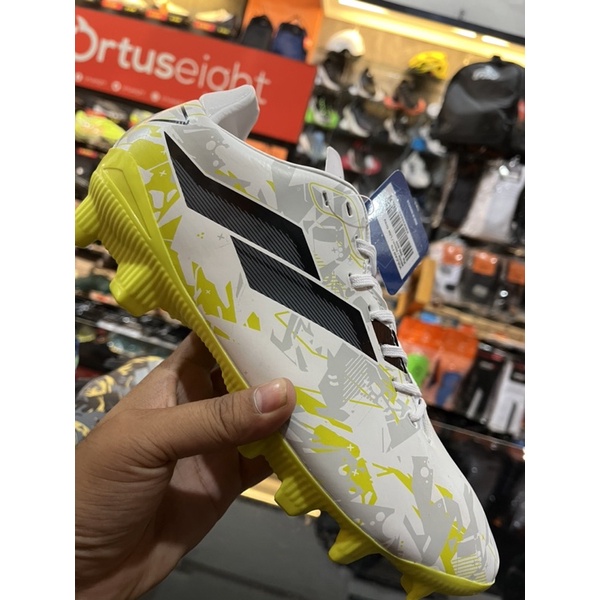 SEPATU BOLA MILLS VONIX FG