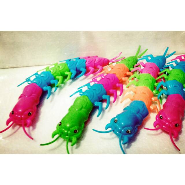 Mainan anak kelabang