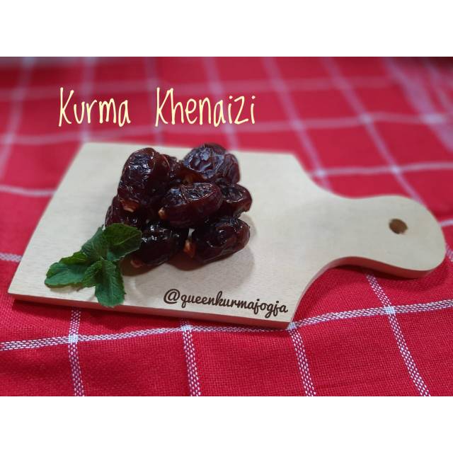 

Kurma Khenaizi Curah 500 gram