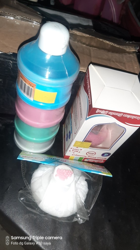 Tepukan Bedak Gagang Onesis