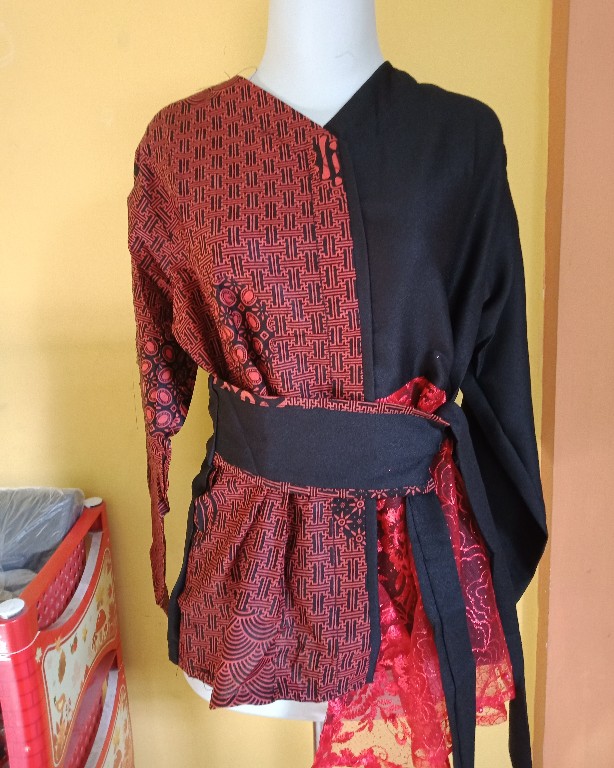 Atasan Batik Dolby Dolbi Dobby Doby Tenun Sutra Tulis Halus Katun Atbm Baron ,sarombit Atasan