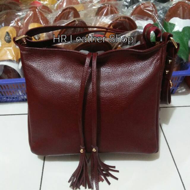 Tas papirut kulit asli Sukaregang Garut warna Marun