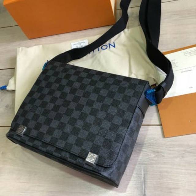 TAS SELEMPANG LV PRIA ORI QUALITY SUPERMIRROR