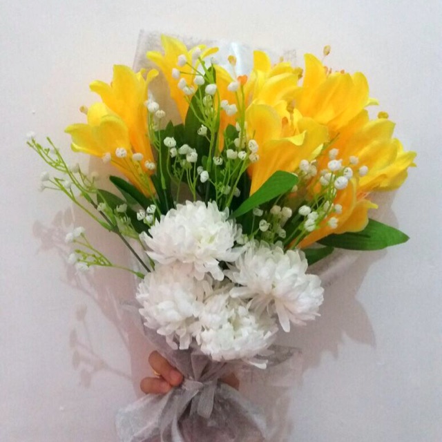 

HBG 1 - Hand Bouquet kuning putih