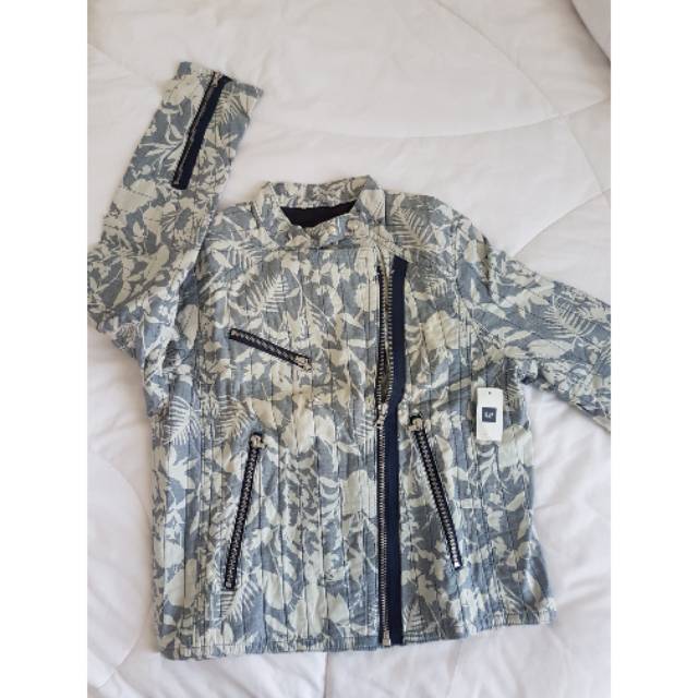 Gap jacket