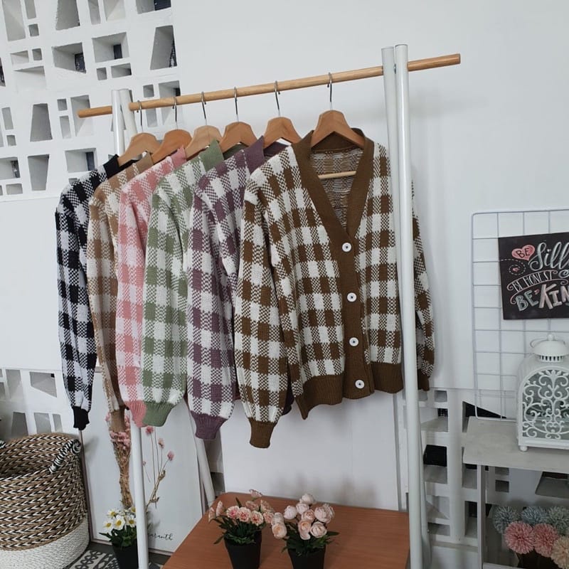 Vallina Plaid Knit Cardigan | Outer Rajut Kotak Kardigan Muslim Wanita Korean Style/BEST SELLER CARDIGAN KOTAK/RAJUT CATUR/CARDI KEKINIAN/KOTAK CARDIE RAJUT Outerwear Cardigan Rajut Helen Premium OOTD Remaja/AZARA SQUARE CARDI / Korean square cardy/ Outer