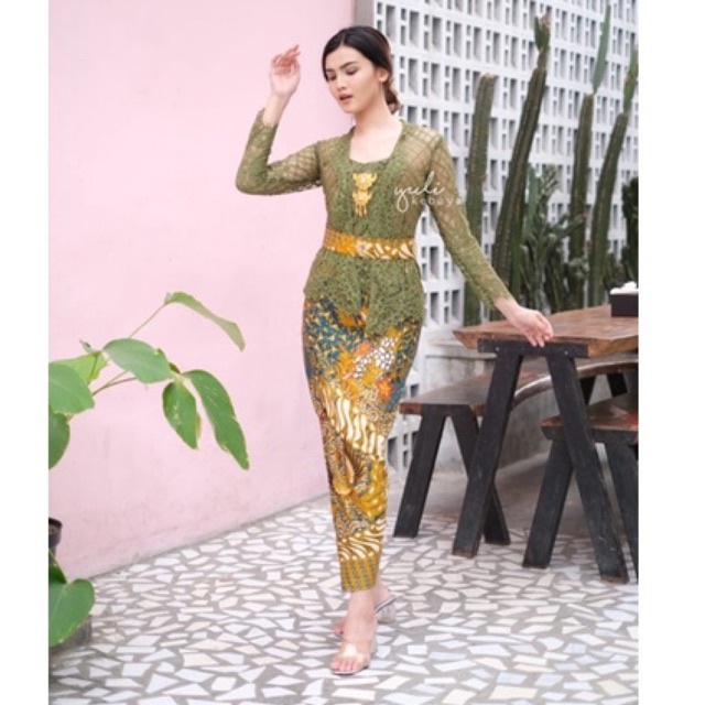 Set Kebaya Bali Kutubaru Semi Italy Norvina Premium | Yuli Kebayabali