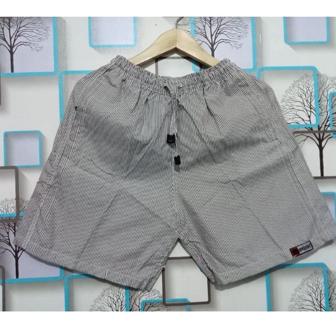 celana pendek kolor pria wanita dewasa santai selutut