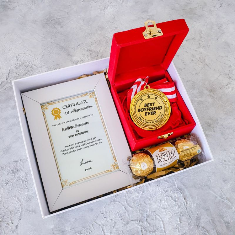 

kado wisuda medali custom hadiah romantis anniversary gift hampers sertifikat custom FREE Ucapan