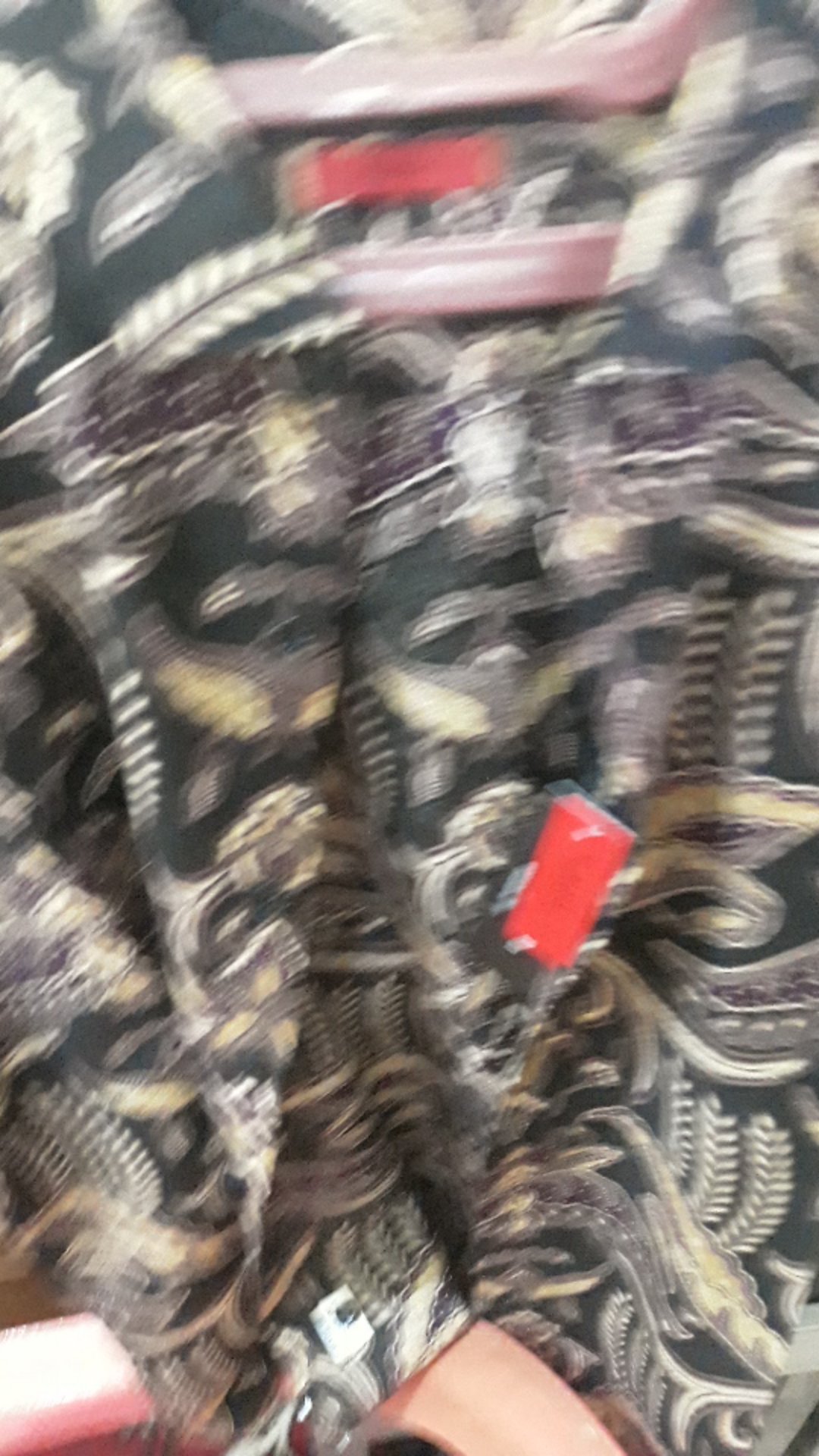 Kemeja Batik Lengan Pendek Premium Model Slimfit Motif Modern Tidak Pasaran