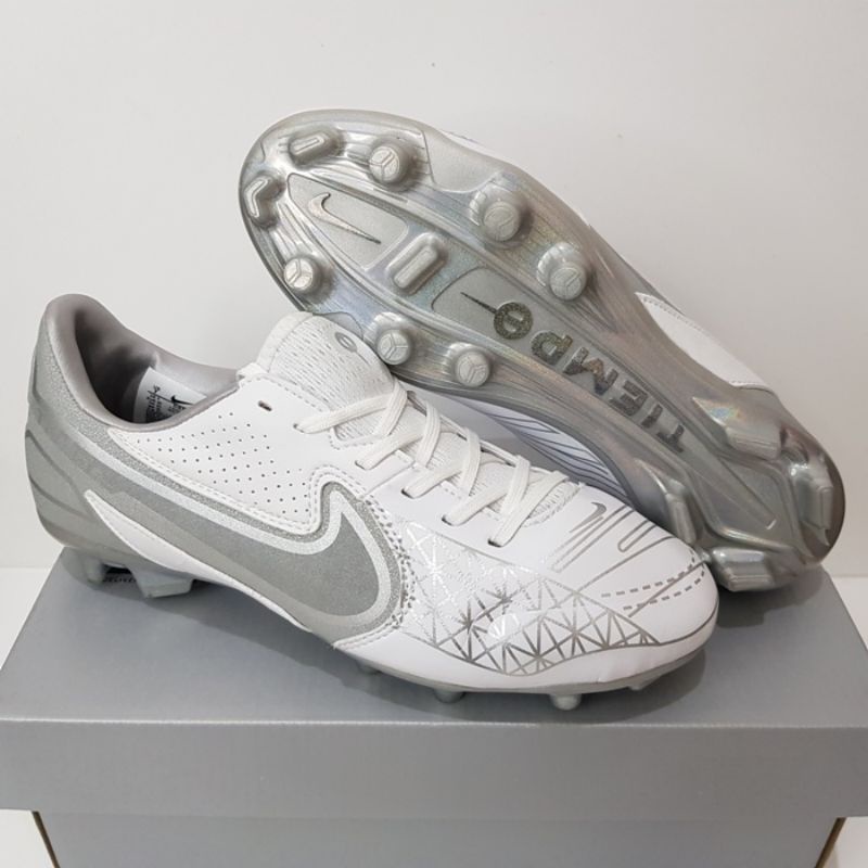Sepatu Bola Nike Tiempo Legend 9 Focus White Silver