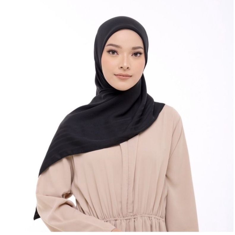 HIJAB ZM YARA HITAM