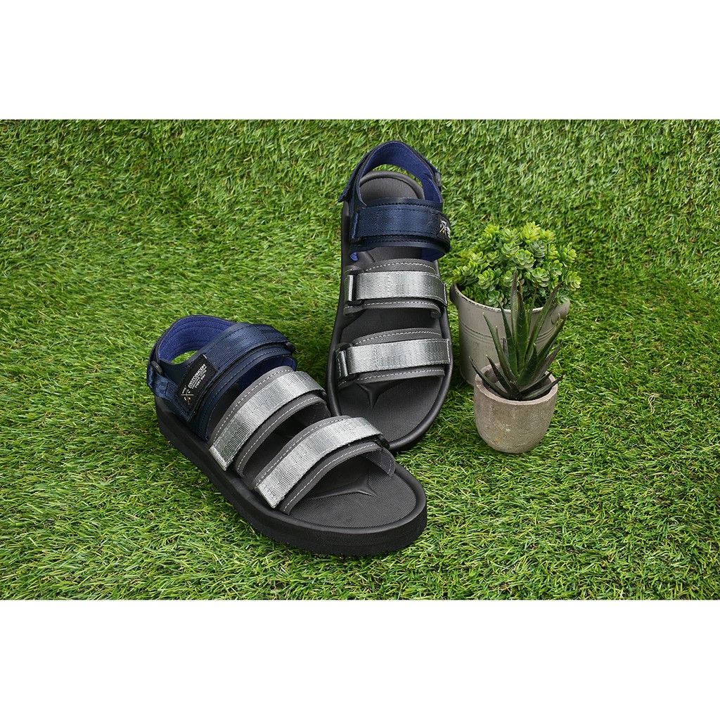 Naomi Neavy Black - Sandal Gunung Pria Wanita Casual Kekinian - Ringan Empuk Anti Slip FOOTCONCEPT