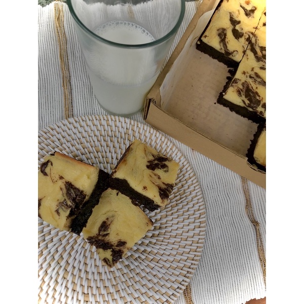 

Fudgy Cheese Brownies