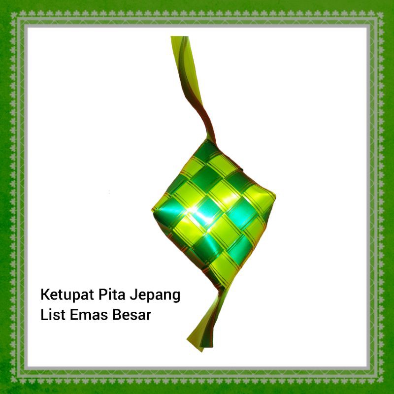 

Hiasan Ketupat Pita Jepang List Emas Besar Ukuran XXXL 16 x 16 cm