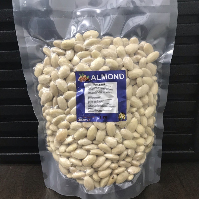 Almond Skinless 1KG ( Almond Tanpa Kulit )