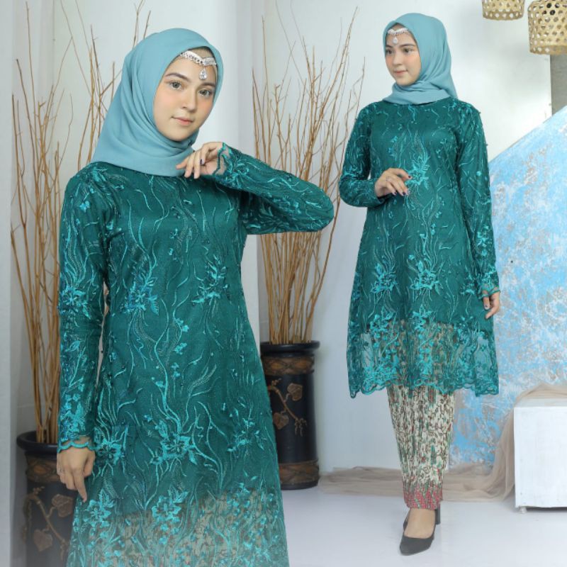 Kebaya / Kebaya Brukat /Kebaya Modern / Kebaya Tunik / Kebaya Pesta / Kebaya Wisuda