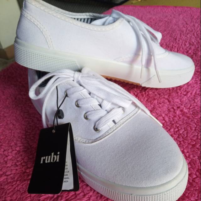RUBI ELLIS PLIMSOLL Sepatu Wanita