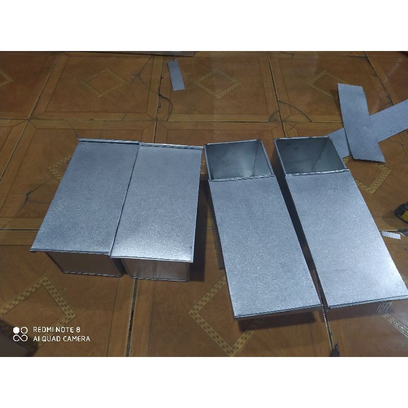 

loyang tawar polos ukuran 20x10x10 tutup