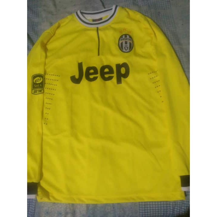 juventus jersey yellow