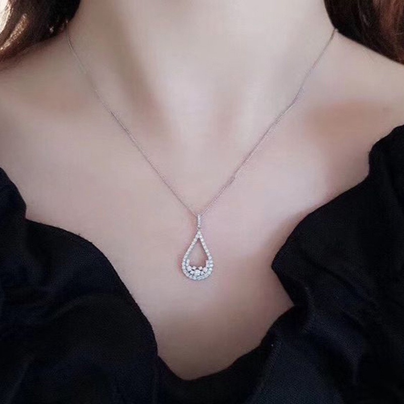 Kalung Dengan Liontin Bentuk Pir Bahan Cubic Zirconia Transparan Untuk Wanita