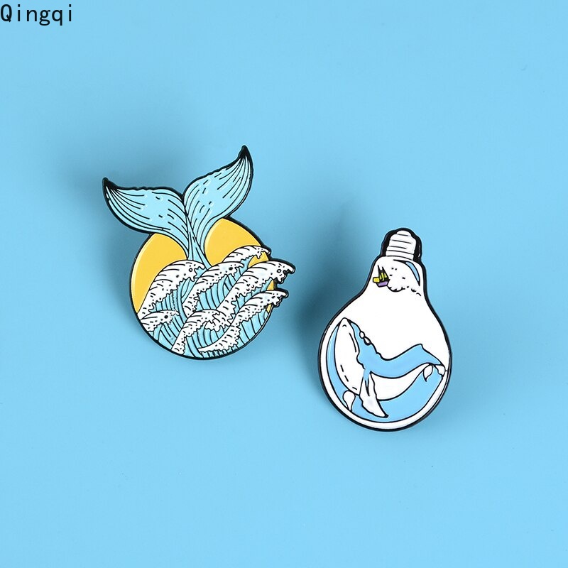 Bros Pin Enamel Bentuk Ikan Paus Kartun Untuk Hadiah Teman