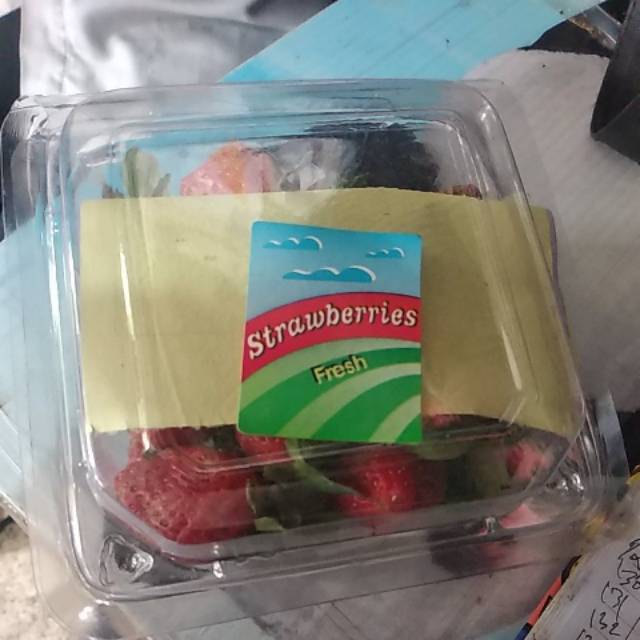 

strawberries fresh