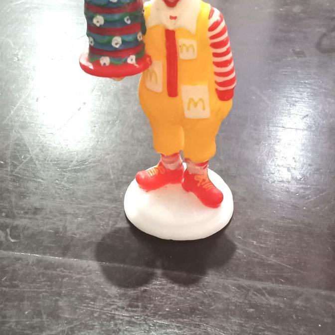 Patung Lilin McDonald's Ronald the clown