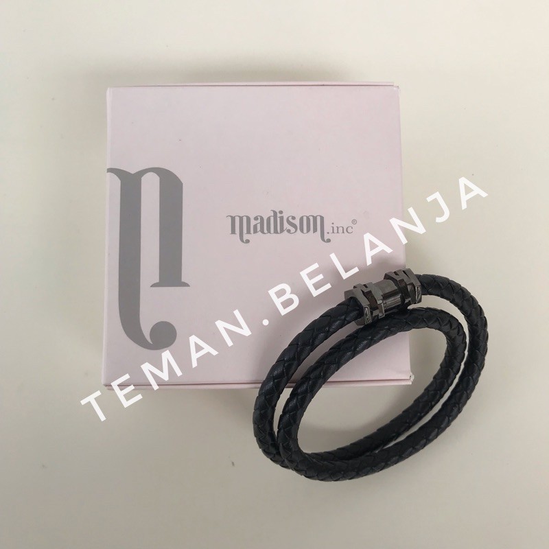 READY ORI Gelang Madison Inc Twisted Black Leather Bracelet Magnet Unisex