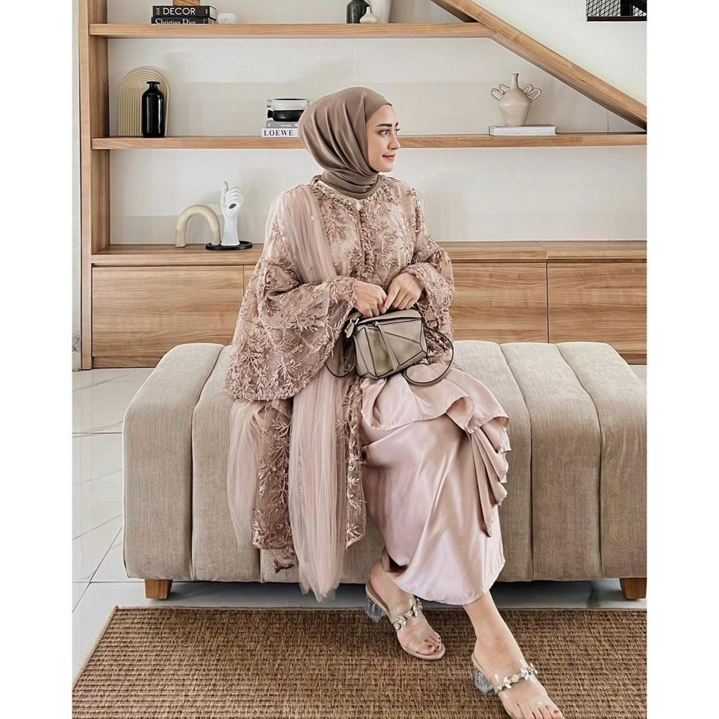 Baju Kebaya wisuda, Baju Lamaran, Baju Kondangan Tile Brukat Premium Kebaya Modern Model 1