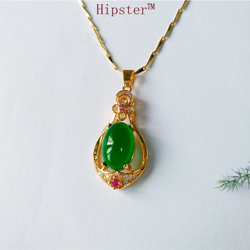 New Hot Sale Fashion Elegance Retro Emerald Pendant Gold Necklace