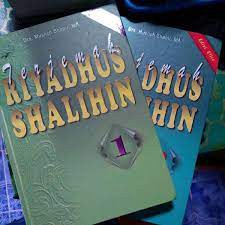 Terjemah Kitab Riyadhus Sholihin Lengkap ARAB – INDONESIA