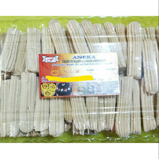 

Kue semprit panjang-home made-500gr-gurih-manis-enak-makanan ringan murah