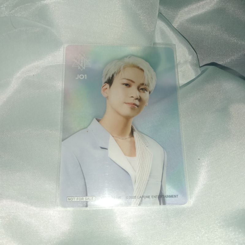 Trading Card JO1