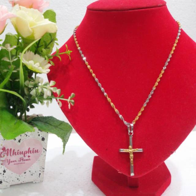Kalung Salib Yesus Titanium