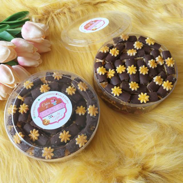 

KUE LEBARAN PREMIUM STICK CHOCOLATE COOKIES