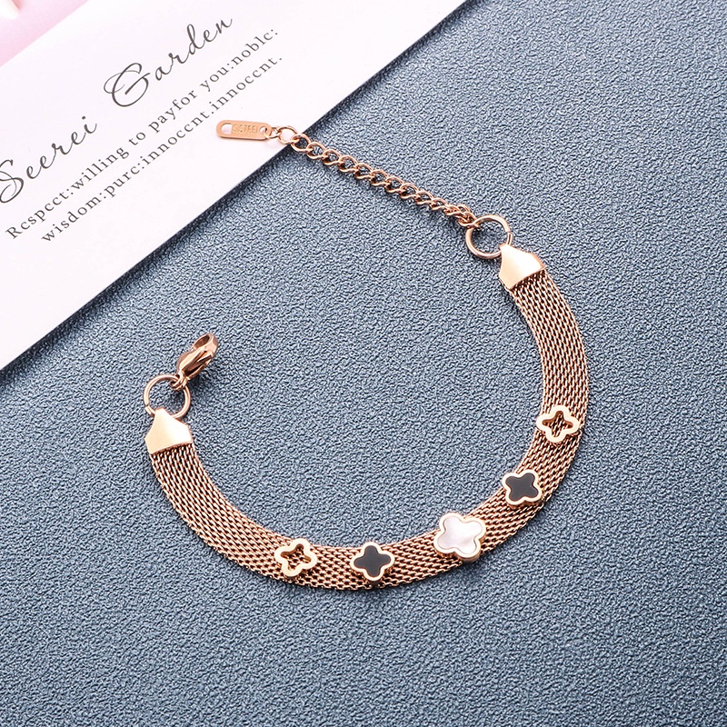 Gelang gepeng bvl clover titanium anti karat