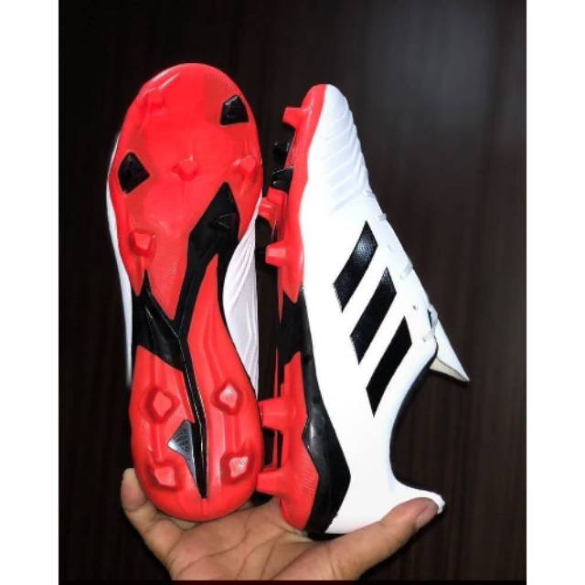 Adidas Predator 18.4 Cold Blooded