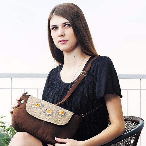 Tas Kanvas Selempang Maika etnik Hangout NUPI DARK BROWN untuk Wanita