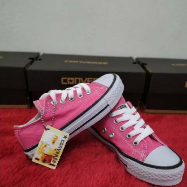 Sepatu converse all star anak perempuan + Dus box converse