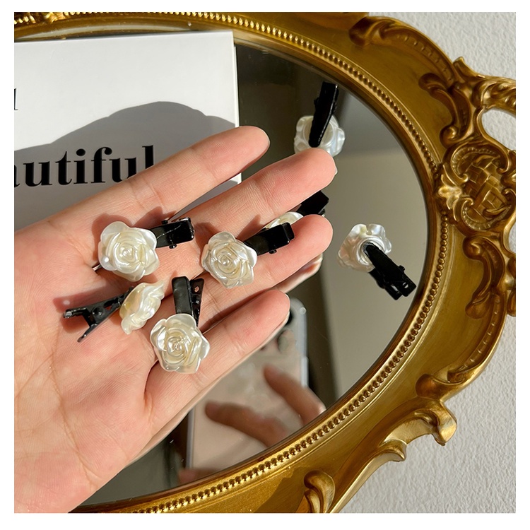 Jepit Rambut Duckbill Desain Bunga Camellia Warna Putih Untuk Wanita