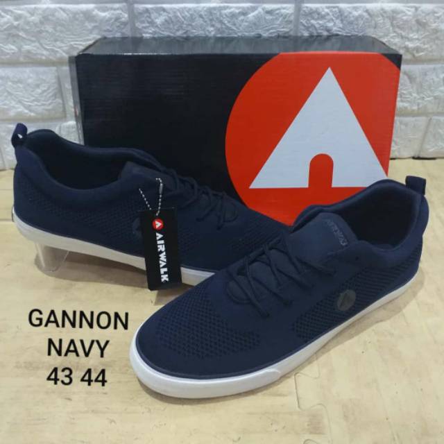 Airwalk sepatu sneakers pria navy
