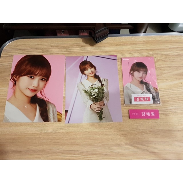 IZ*ONE IZONE 아이즈원 アイズワン G-Market Gmarket Bromide, Card & Badge Kim Chaewon (김채원)