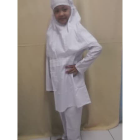 Baju Muslim Setelan Anak Perempuan  Warna Putih  4, 5, 6, 7, 8 Tahun