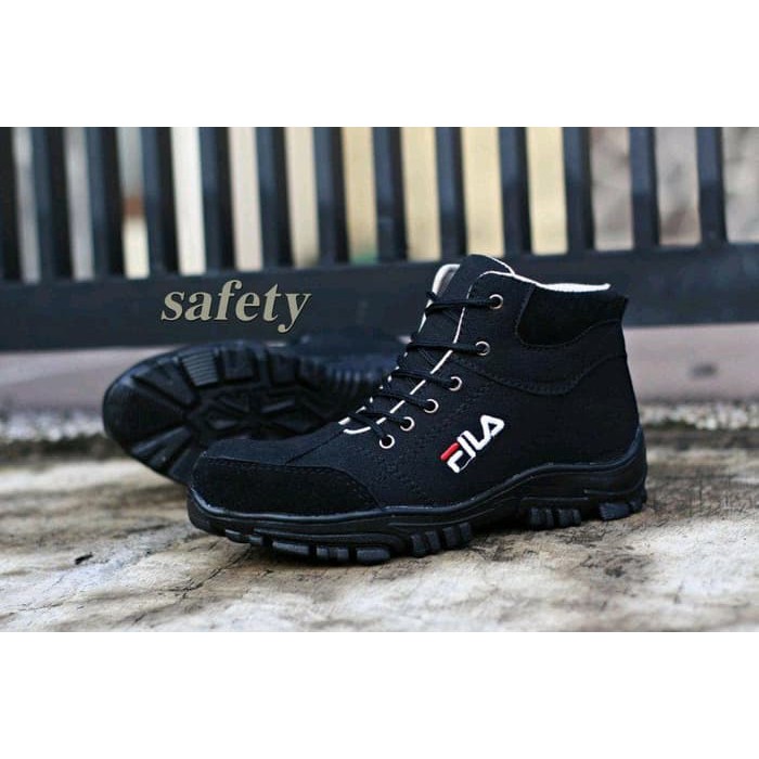 SEPATU SAFETY BOOTS PRIA TRACKING HIKKING